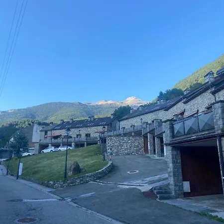 Adosado En Villanua Con Wifi Exterior photo